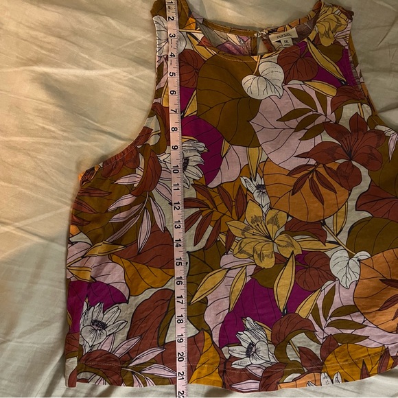 Cotton/Linen Floral Print Top - Picture 7 of 10